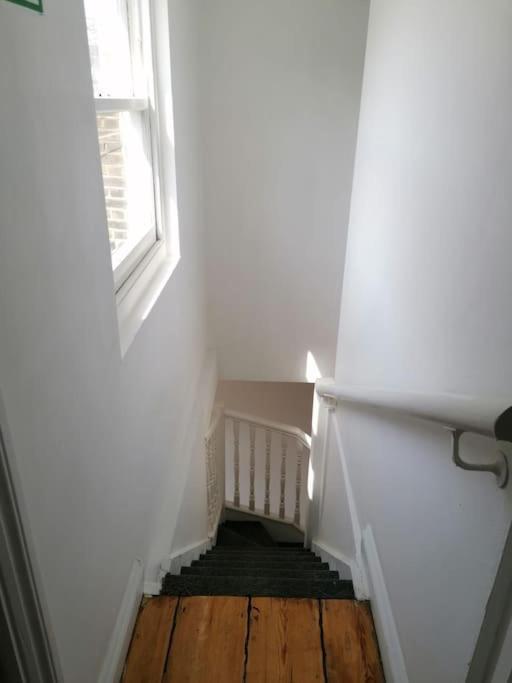King'S Cross Road Private Rooms London Room photo