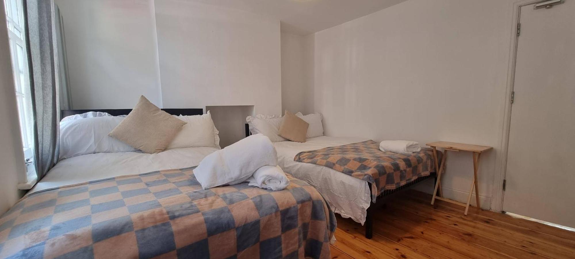 King'S Cross Road Private Rooms London Exterior photo